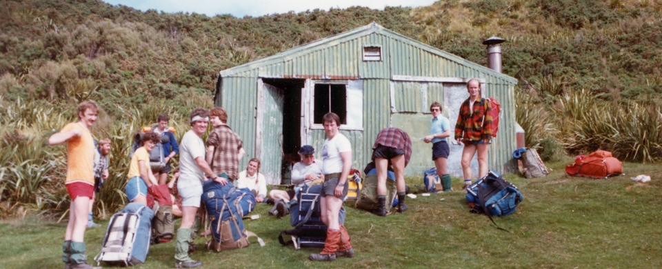 Green Hut, Silver Peaks (Bushcraft 1983 - Photo by Doug Forrester)